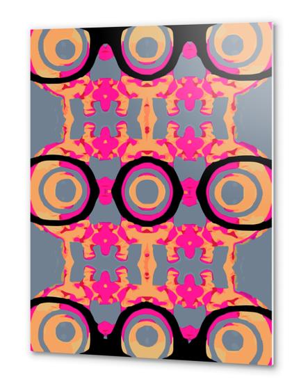 psychedelic graffiti skull head in pink and orange with grey background Metal prints by Timmy333