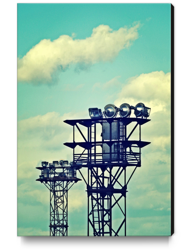 Sky and spot Canvas Print by Stefan D