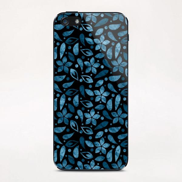 LOVELY FLORAL PATTERN X 0.4 iPhone & iPod Skin by Amir Faysal