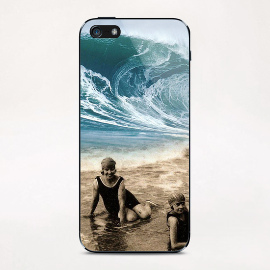 Baigneuses iPhone & iPod Skin by tzigone