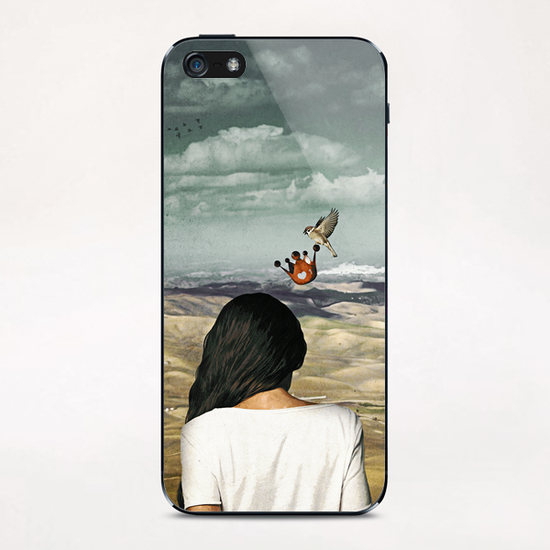 The crown iPhone & iPod Skin by Seamless