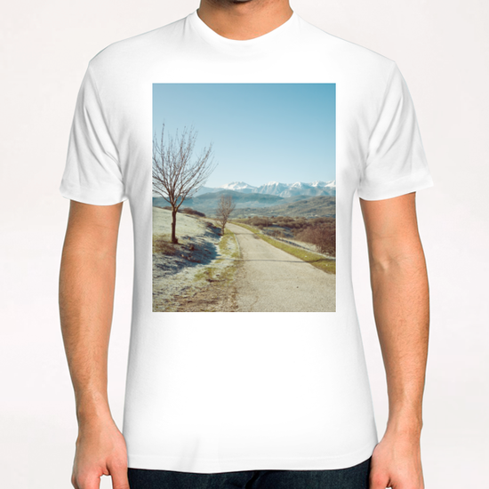 Mountains in the background I T-Shirt by Salvatore Russolillo