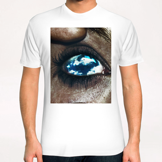 Ojos color cielo T-Shirt by Seamless